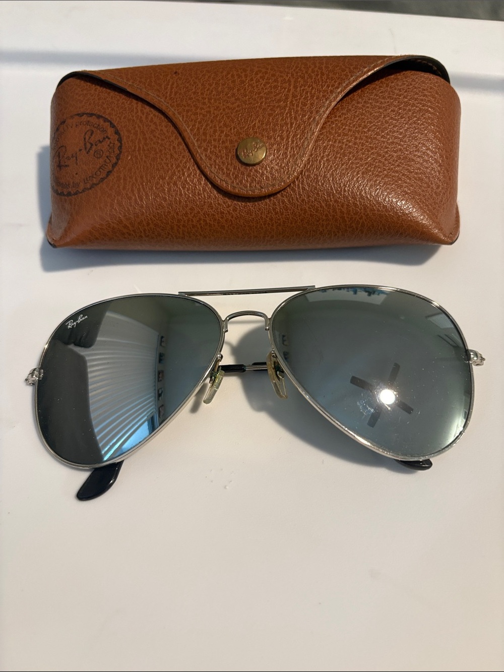 Ray-Ban Silver Aviator Sunglasses with Brown Case
